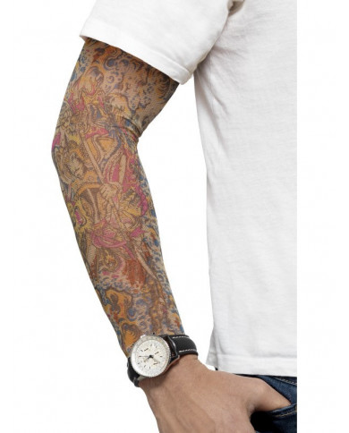 Manches de bras avec tatouages