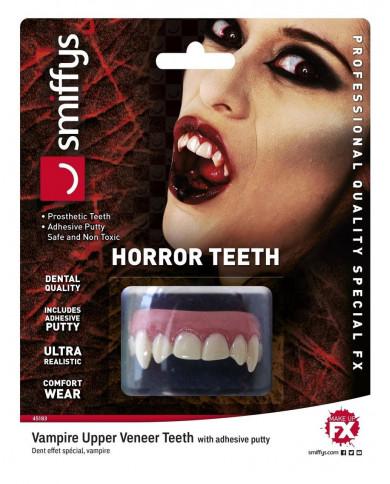 Fausses dents de vampire...